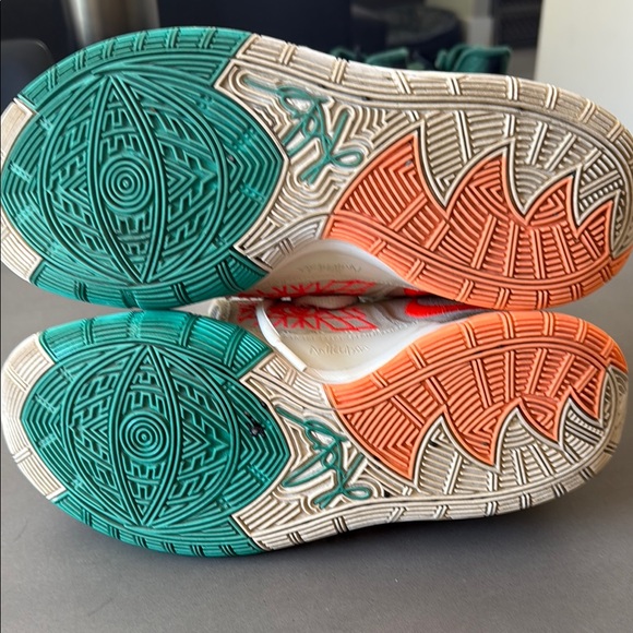 Nike Kyrie N7 Size 7.5 - Picture 9 of 10